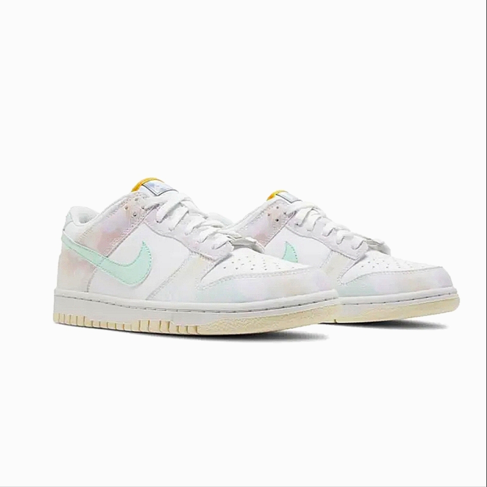 NEW! Nike Kid's Dunk Low Pastel Paisley Sneakers